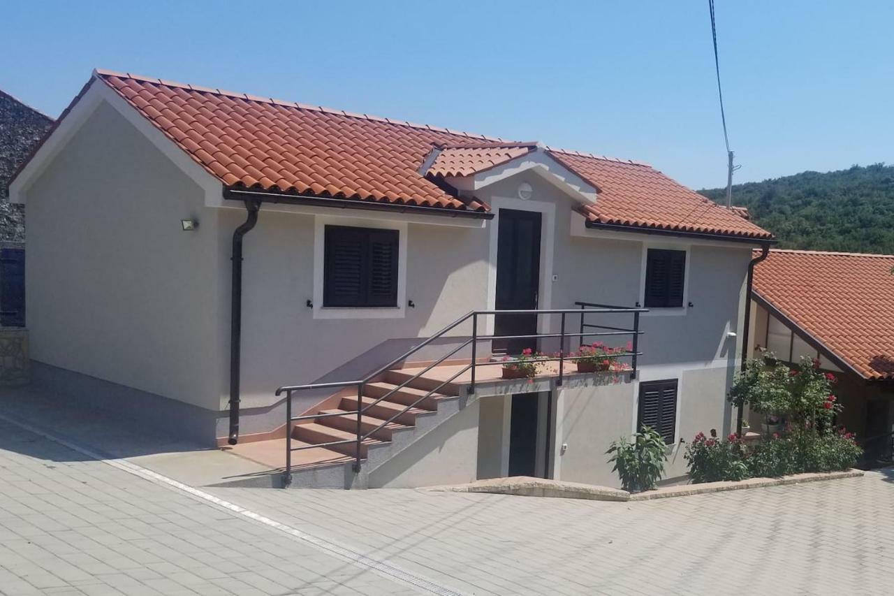 Apartment Podini 布鲁赛吉 外观 照片
